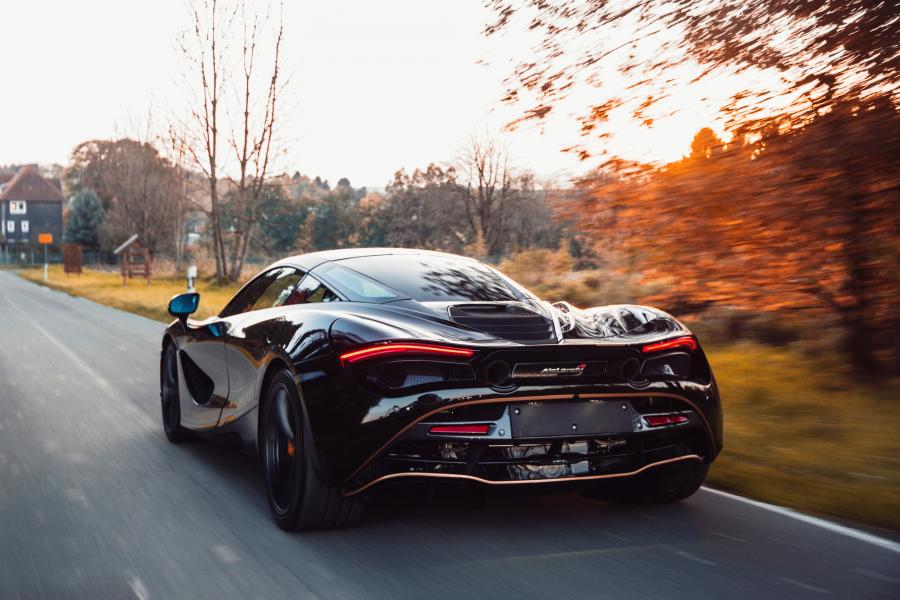  McLaren 720S by Manhart Racing 2018 года  (фото 8 из 8)